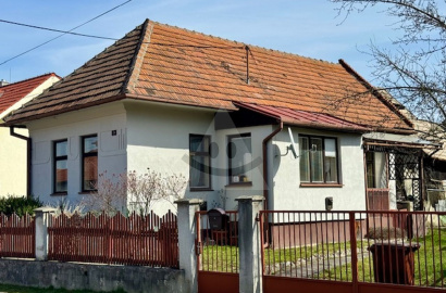 Rodinný dom so záhradou na predaj, Demänová