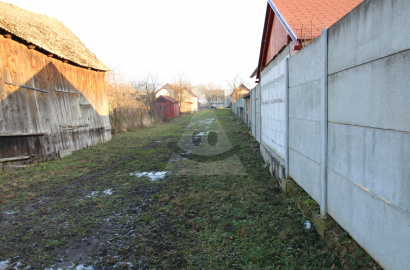 Stavebný pozemok v centre Beluše