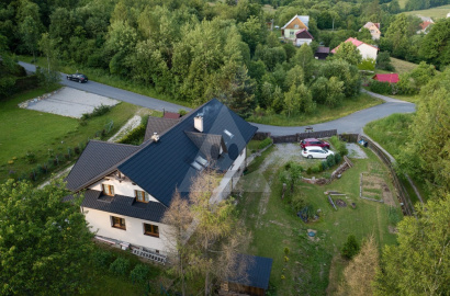 Rodinná usadlosť /1244 m2/, Oščadnica - Vreščovka
