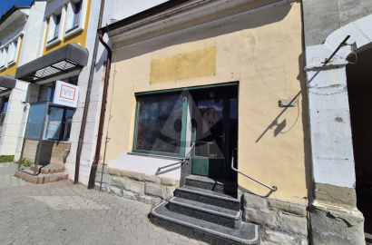 Dom v centre mesta / 75 m2 / - Bytča ( Pamiatková zóna )