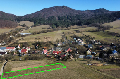 Pozemok / 895 m2 / - Súľov ( časť Hradná )