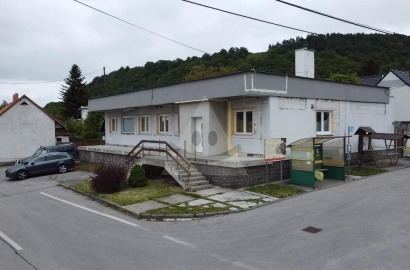 Polyfunkčná budova na predaj – Podhradie, okres Prievidza