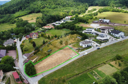 Stavebný pozemok / 1088 m2 / - Považská Bystrica ( metská časť Orlové )