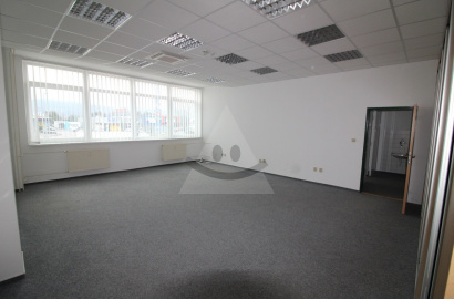 Kancelárske priestory na prenájom 60 m2 , Prievidza
