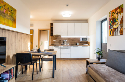 Investičná príležitosť pri aquaparku - 2 izbový zariadený apartmán