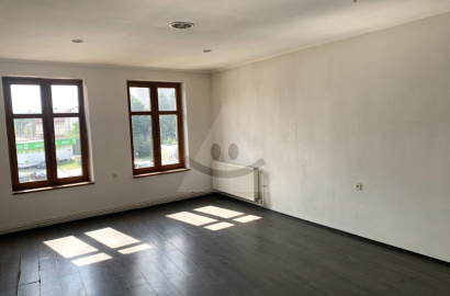 Kancelárske, obchodné priestory /64 m2/ Žilina - centrum