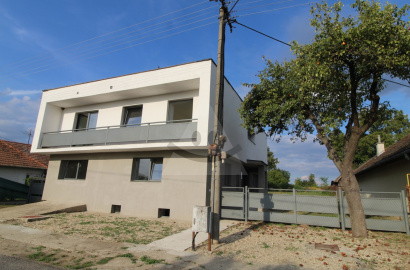 Na predaj viacgeneračný rodinný kompletne zrekonštruovaný dom v obci Jasová