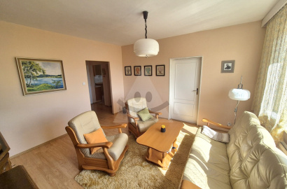 3-izbový byt s loggiou / 67 m2 / - Žilina ( Solinky )