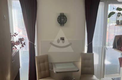 Priestranná garsónka s francúzskymi oknami /32 m2/, Bytča - Kotešová