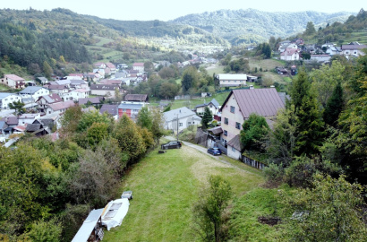 Stavebný pozemok pre rodinný dom / 2873 m2/, Hlboké nad Váhom