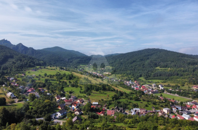 Rekreačný pozemok /1472 m2/, Hlboké nad Váhom