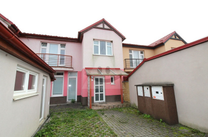 Prenájom rodinného domu s pozemkom /180 m2/ Teplička nad Váhom