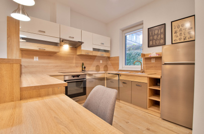 V CENTRE - 2I BYT S PARKOVANÍM na prenájom V CENTRE - 2I BYT S PARKOVANÍM na prenájom