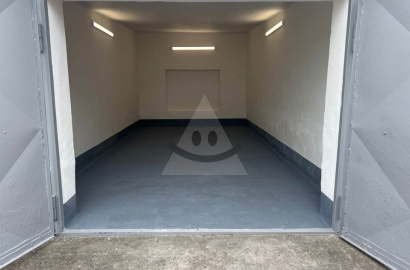 Zrekonštruovaná garáž na ul. Veľký Rad v Komárne