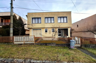 PREDAJ: Priestranný rodinný dom v tichej časti Bojníc – Dubnica