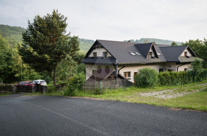 Rodinná usadlosť /1244 m2/, Oščadnica - Vreščovka
