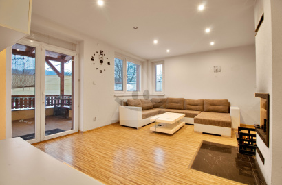 4-izbový dom s veľkým pozemok 1193m2 - pár minút od Banskej Bystrice