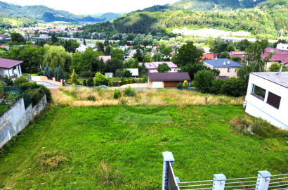 Slnečný pozemok / 735 m2 / Žilina - Budatín