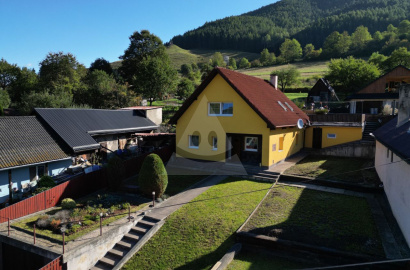 Priestranný 4-izbový rodinný dom po rekonštrukcii – Biely Potok