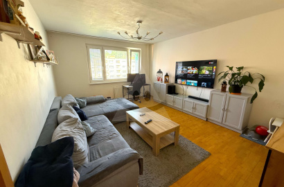 Pripravujeme 4-izbový byt po kompletnej rekonštrukcii, 90 m2, 2 loggie, Martin – Záturčie