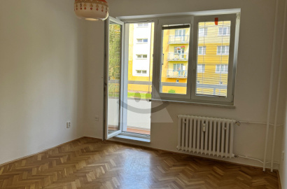 Priestranný 2-izbový byt s balkónom /57 m2/, Žilina - Hliny VII