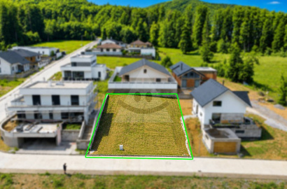 Stavebný pozemok v Bojniciach, časť Obora, 580m2.