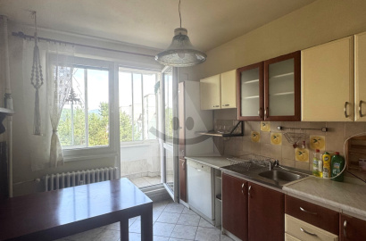 3-izbový byt s loggiou / 72 m2 / - Žilina, Hájik