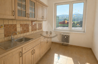 3-room apartment with a large balcony (61.5 m²) – Kysucké Nové Mesto, town center