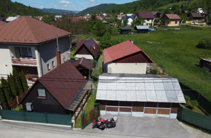 Chatka s dvojgarážou a altánkom / 246 m2 / Zborov nad Bystricou