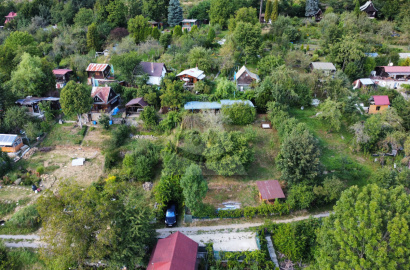 Záhradná chatka s pozemkom /619 m2/ Žilina - Budatín/ Dubeň